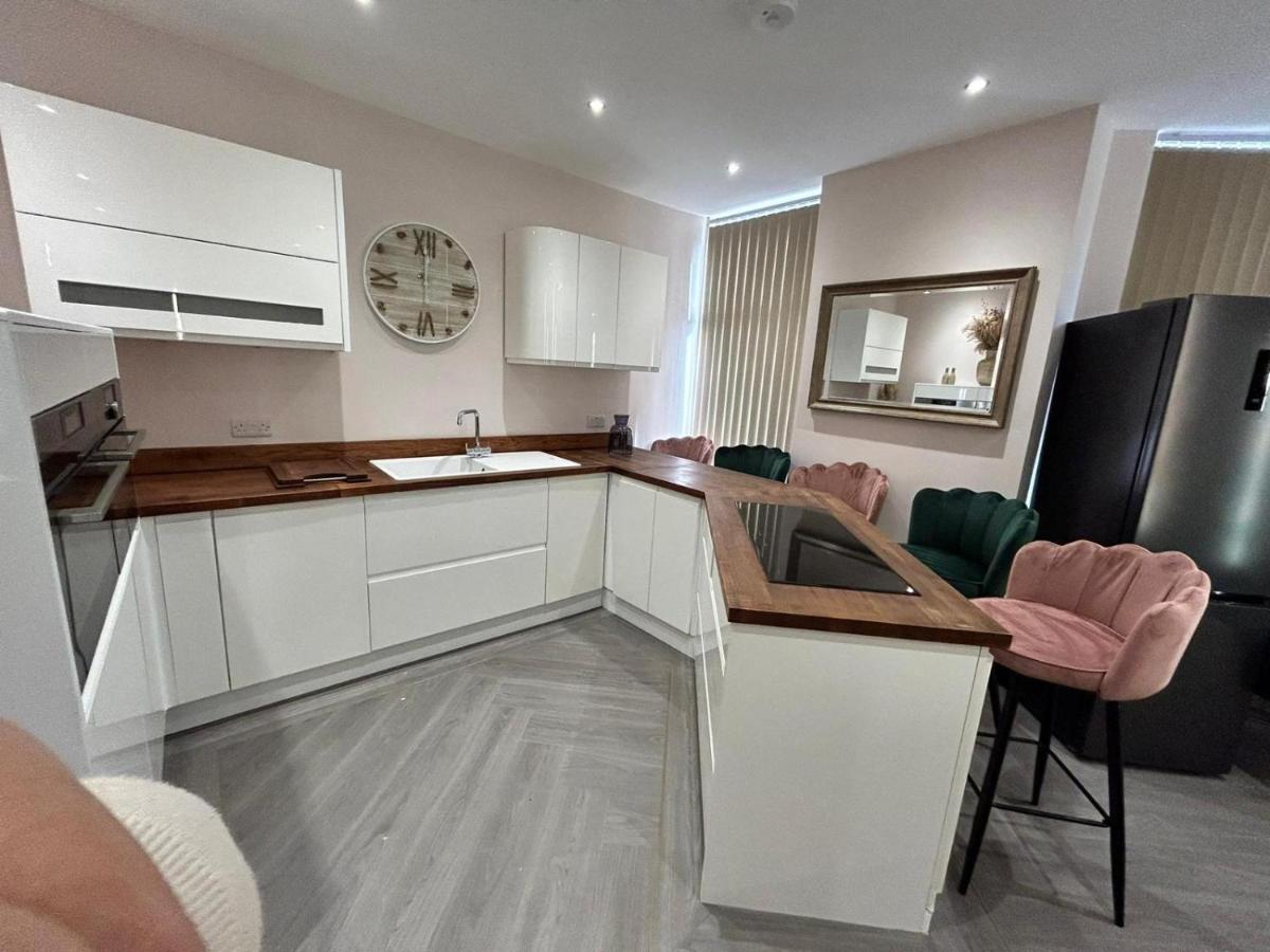 Strawberry Fields Suite By Sasco Apartments Blackpool Kültér fotó