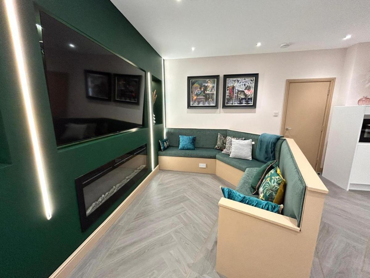 Strawberry Fields Suite By Sasco Apartments Blackpool Kültér fotó